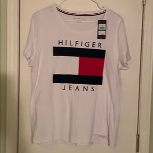Brand new white Tommy Hilfiger T-shirt size L